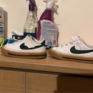 Nike dunk lows White and Dark Green Sneakers toddler 6C